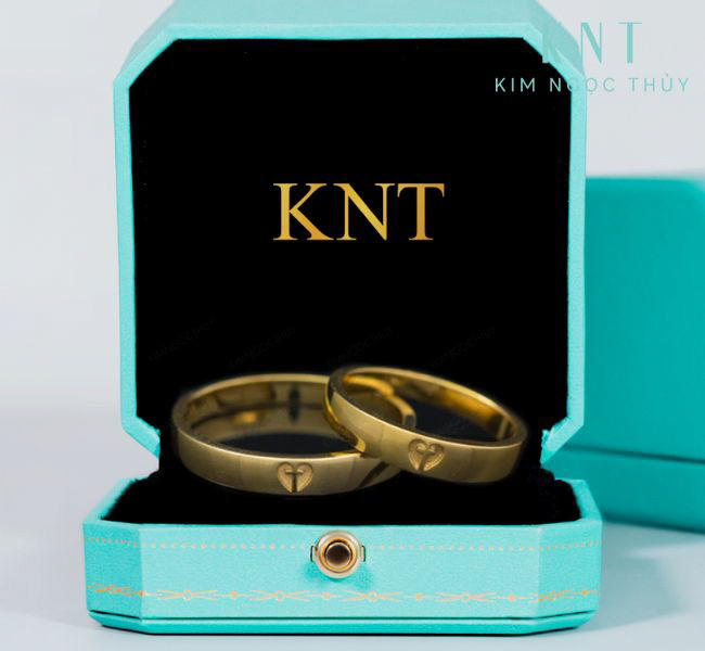 Nhẫn cưới A47 màu vàng vảng bản to cá tính