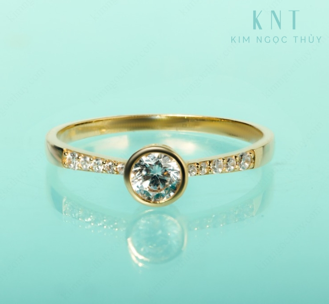 Vẻ đẹp của trang sức đá quý giúp tôn lên phong cách cá nhân của bạn.