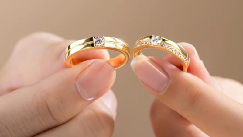 Cặp nhẫn cưới vàng 18K phù hợp đeo hàng ngày