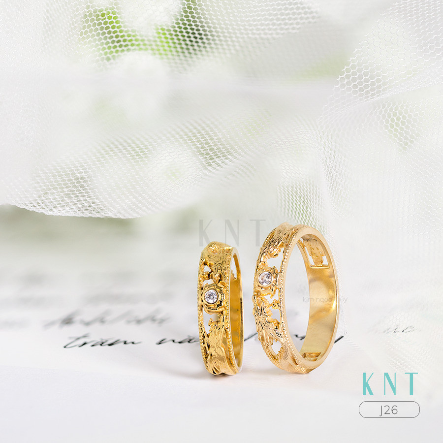 Nhẫn cưới rồng phụng J26 đính đá chủ sang trọng