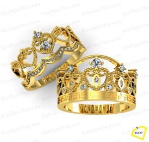 Nhẫn cưới vương miệng