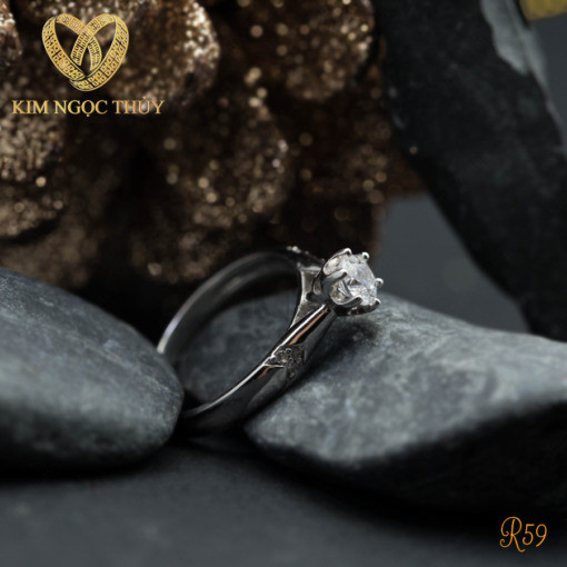 Nhẫn đính hôn R59 đính đá chủ dáng tròn tinh xảo