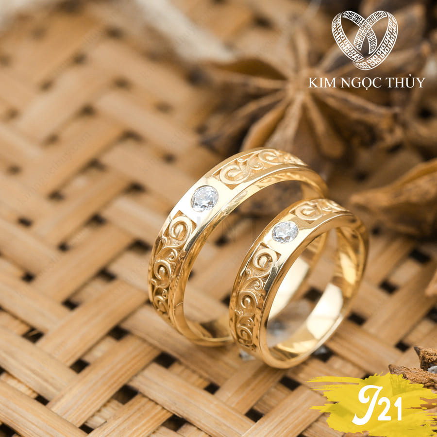 Nhẫn cưới J21 thiết kế hoạ tiết cổ điển tinh xảo