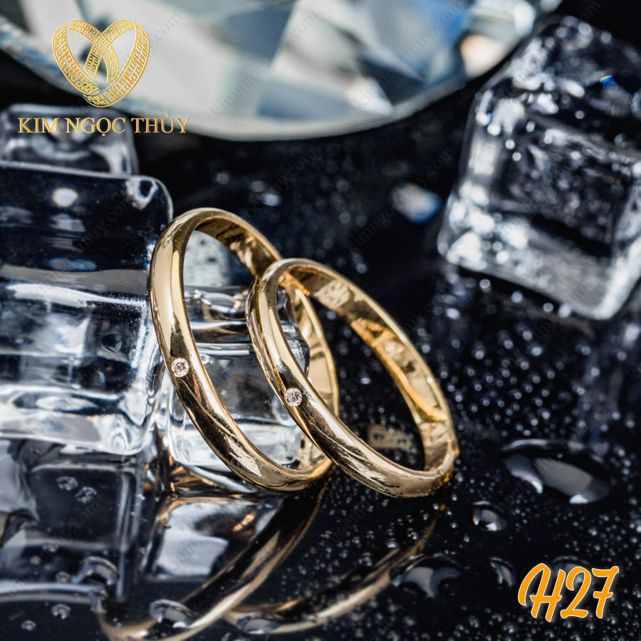 Nhẫn cưới H27 thiết kế trơn điểm nhấn đá sang trọng