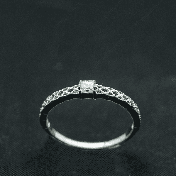 Nhẫn cầu hôn R74