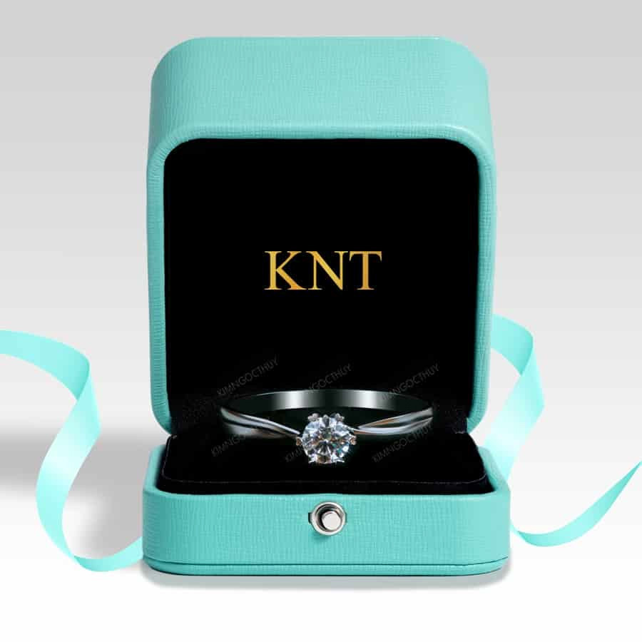 Nhẫn đính hôn R18