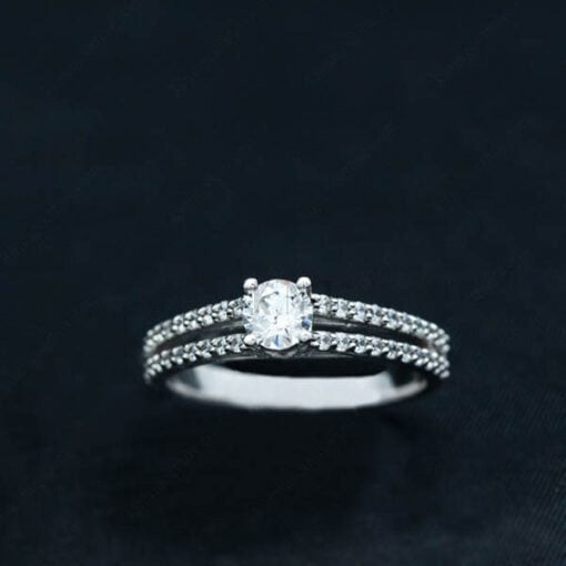 Nhẫn đính hôn R91 thiết kế hai dải đá tấm lấp lánh