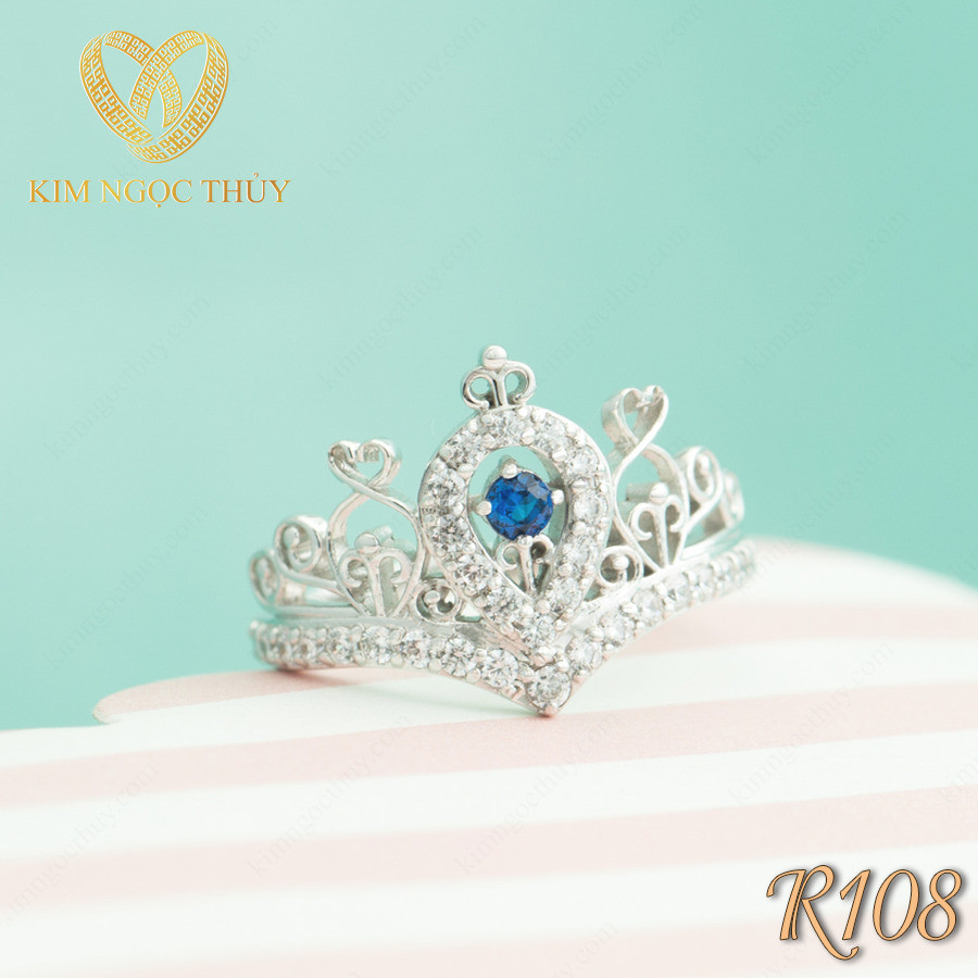 Nhẫn đính hôn R108 thiết kế vương miện đính đá xanh sang trọng