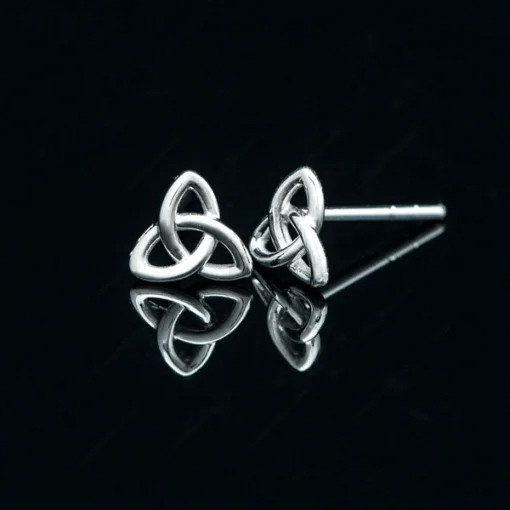 Bông Tai B18 có thiết kế ấn tượng và độc đáo