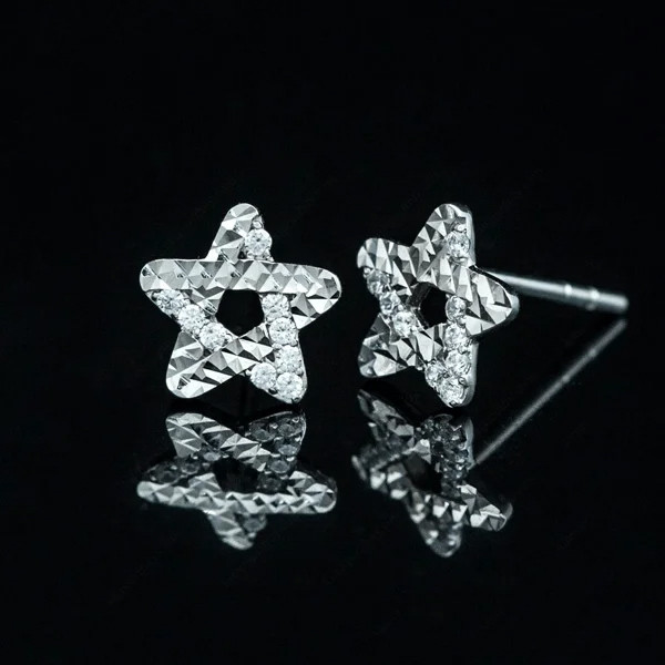 Bông tai B36 hình ngôi sao, chế tác từ vàng 10K, đính đá CZ nổi bật