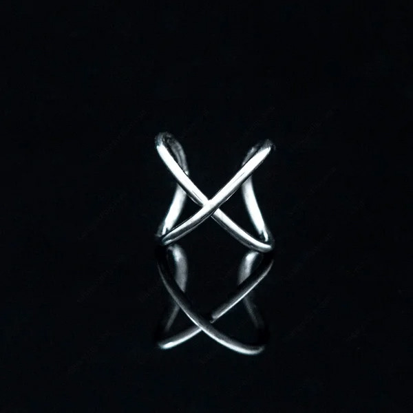 Bông tai B52B: Cá tính, không cần xỏ lỗ tại Kim Ngọc Thủy