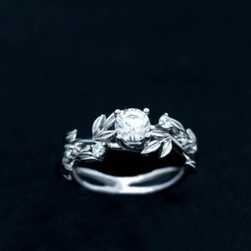 Nhẫn đính hôn R209 thiết kế nhẹ nhàng và tinh tế