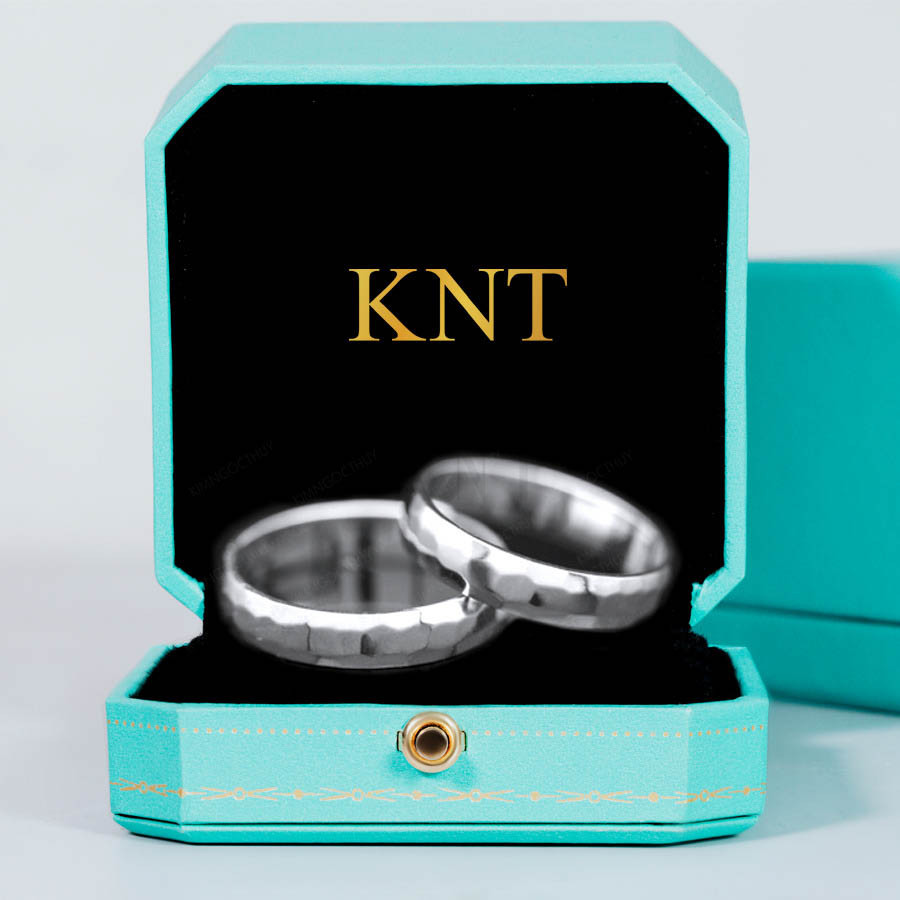 Nhẫn cưới A102 màu bạc tinh tế và hiện đại