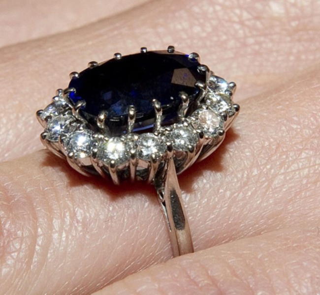 Nhẫn cưới cao cấp