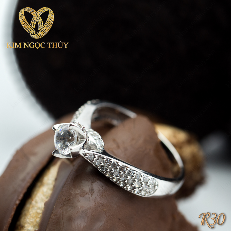 Nhẫn cầu hôn R30