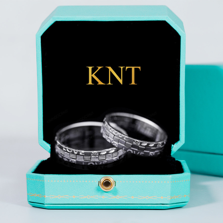 Nhẫn cưới J85 thiết kế đồng điệu, khắc tên miễn phí