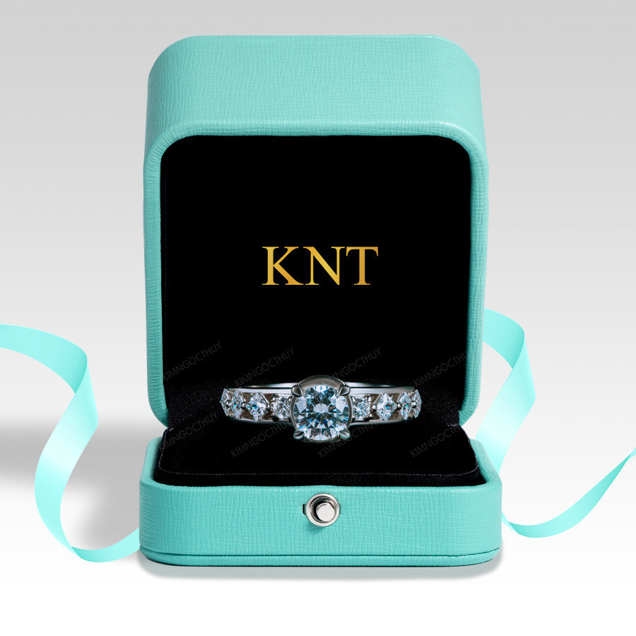 Nhẫn đính hôn R1T thiết kế chữ T độc đáo đính đá sang trọng