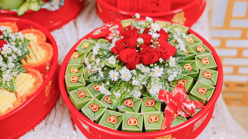 Mâm bánh phu thê đại diện cho sự hòa hợp, đồng lòng trong đời sống hôn nhân