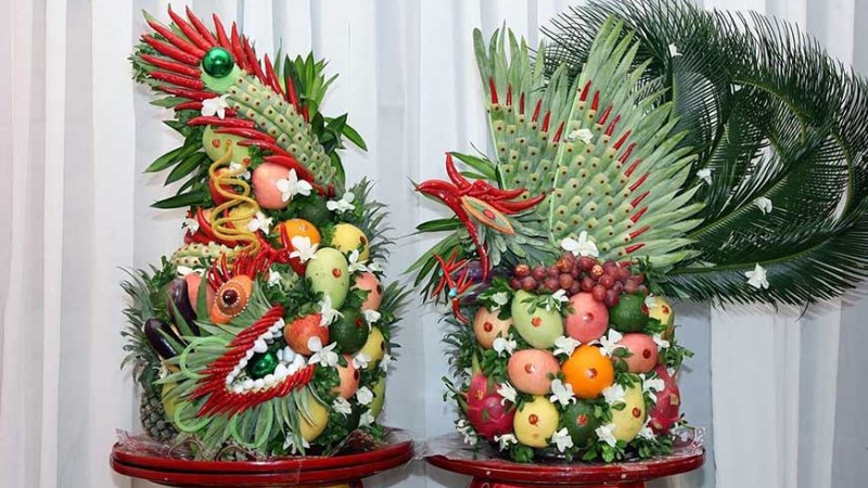 Mâm trái cây mang tính biểu tượng cho sự no đủ và tài lộc