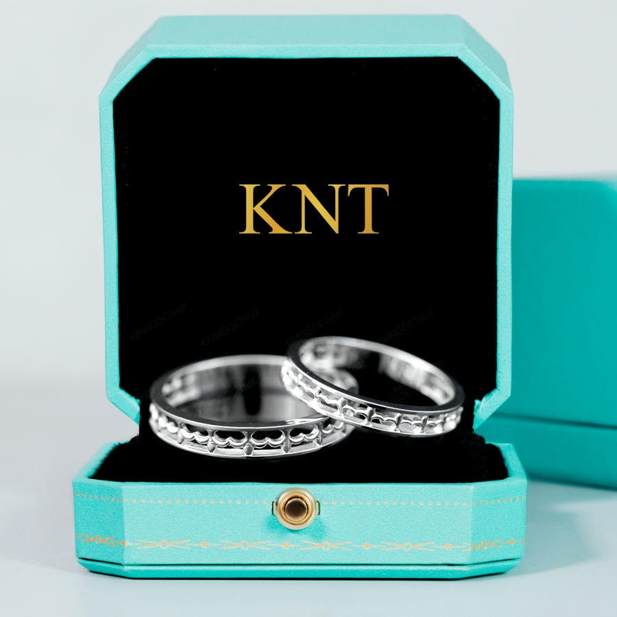 Khám phá nhẫn cặp vàng CV104 - Thiết kế ấn tượng, hoa văn độc đáo