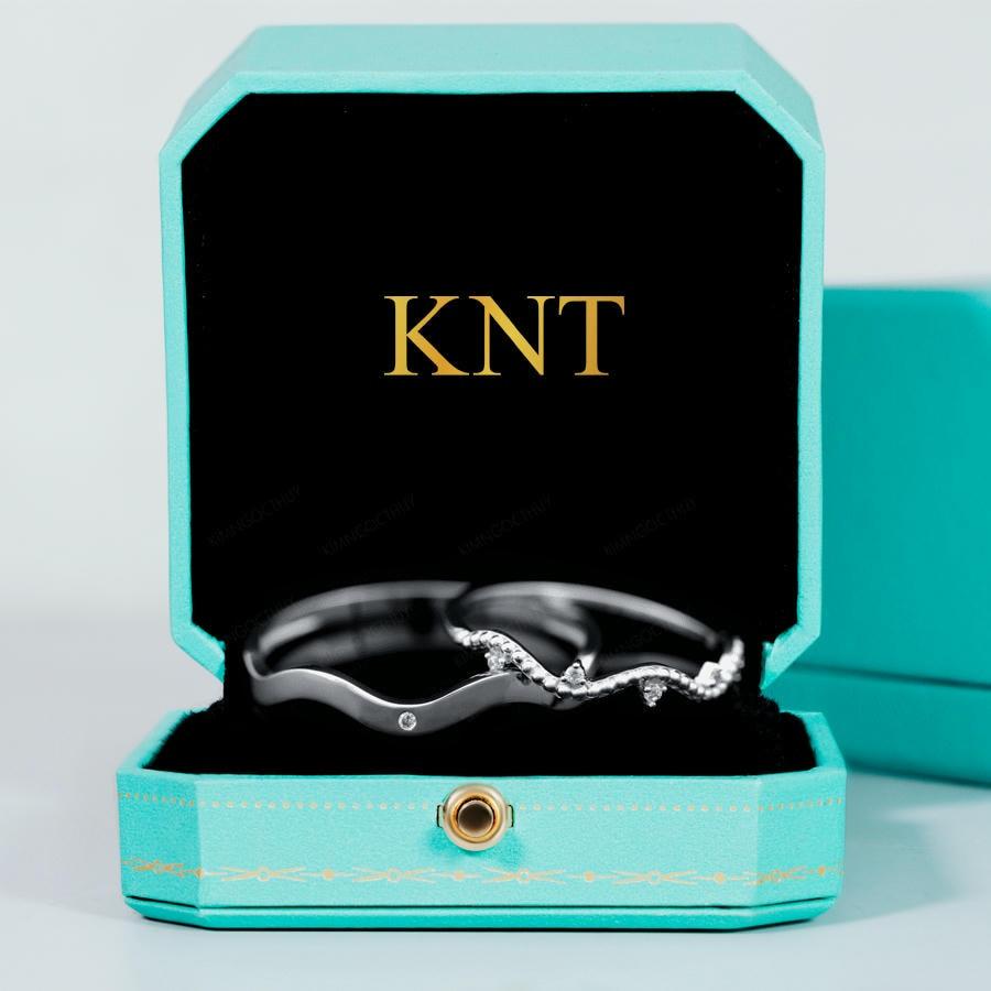 Nhẫn cặp vàng CV11 từ Kim Ngọc Thủy: Thiết kế sóng độc đáo