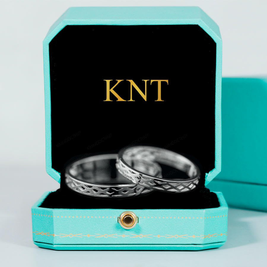 Nhẫn cặp vàng CV26 - Thiết kế ấn tượng, hoa văn độc đáo