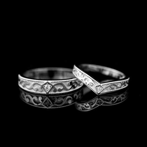 Nhẫn cặp vàng CV35 - Thiết kế tinh tế, cổ điển đính đá lấp lánh