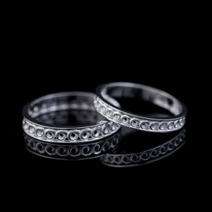 Nhẫn cặp vàng CV62 được thiết kế tỉ mỉ và sang trọng