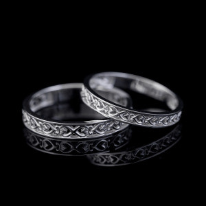 Nhẫn cặp vàng CV64 có hoa văn hình trái tim độc đáo và ấn tượng