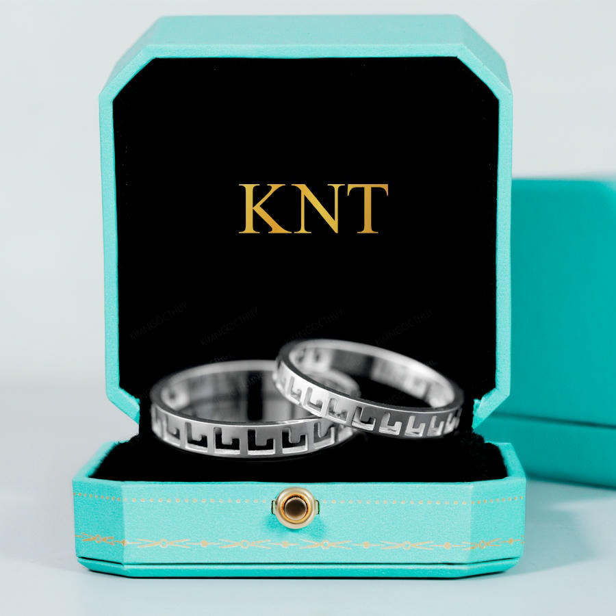 Nhẫn cặp vàng CV71 thiết kế hoa văn mang hơi hướng hiện đại