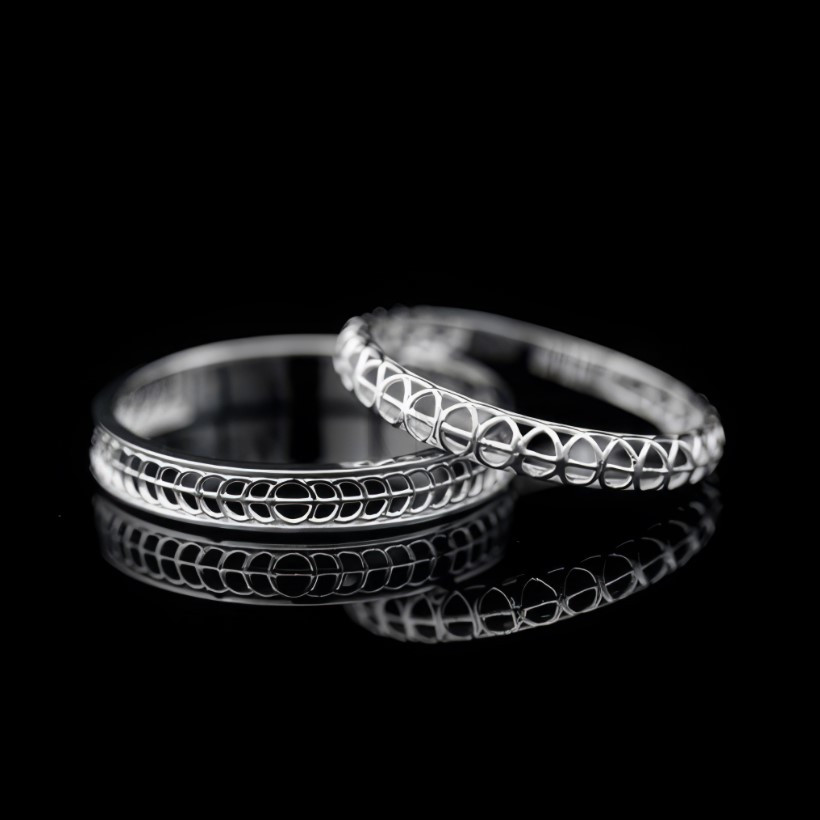 Nhẫn cặp vàng CV77 thiết kế hiện đại và tỉ mỉ