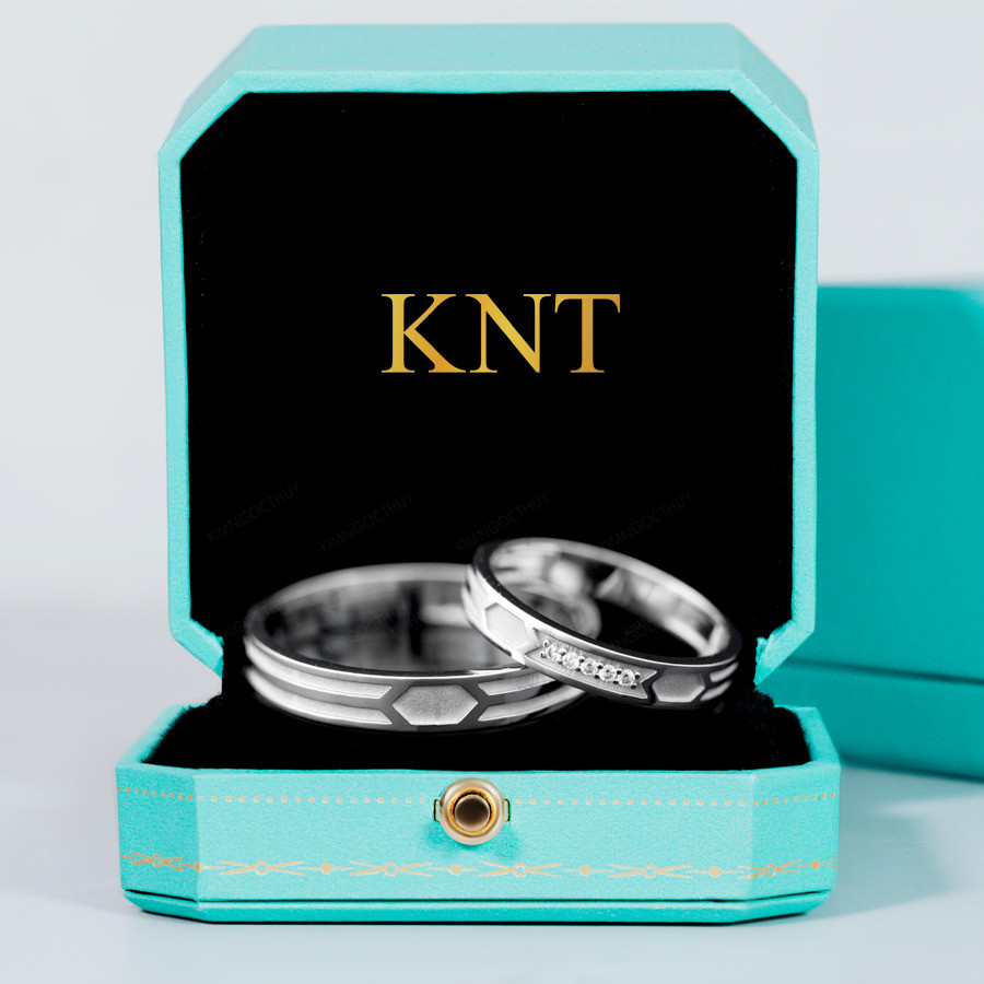 Nhẫn cặp vàng CV80 chất liệu vàng 10K cao cấp và bền bỉ