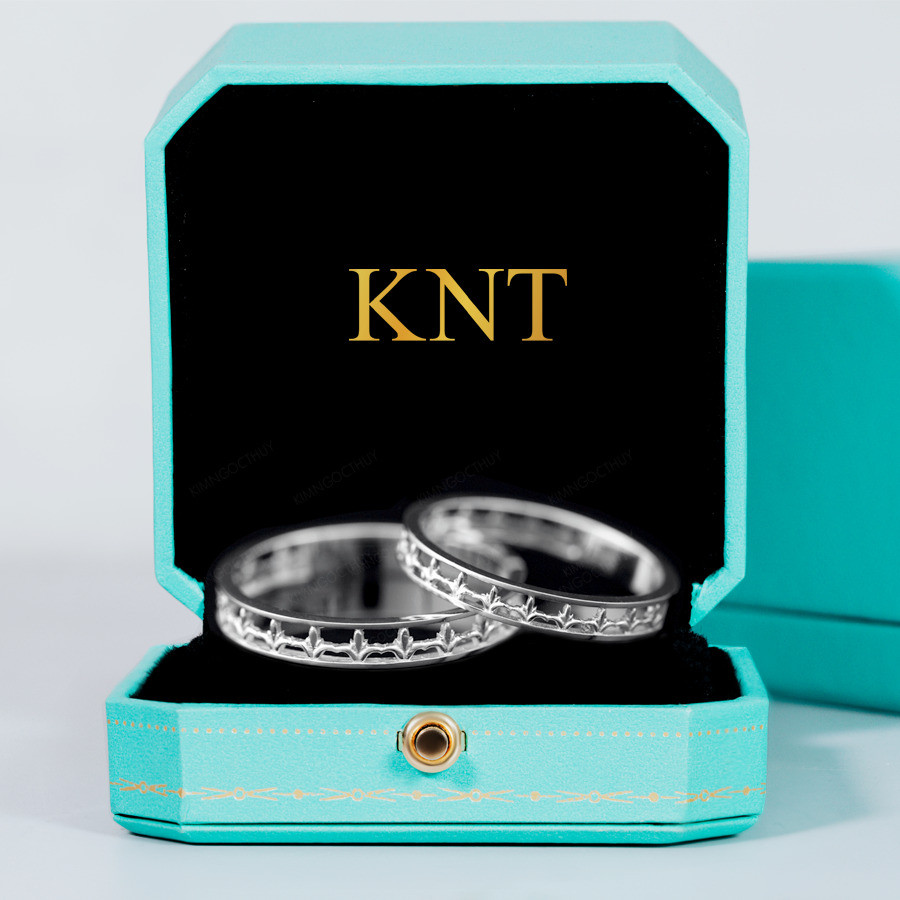 Nhẫn cặp vàng CV85 thiết kế hoa văn độc đáo và nổi bật