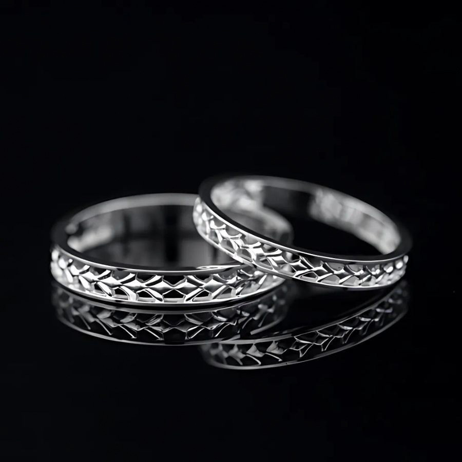 Nhẫn cặp vàng CV93 có thiết kế hoa văn độc đáo