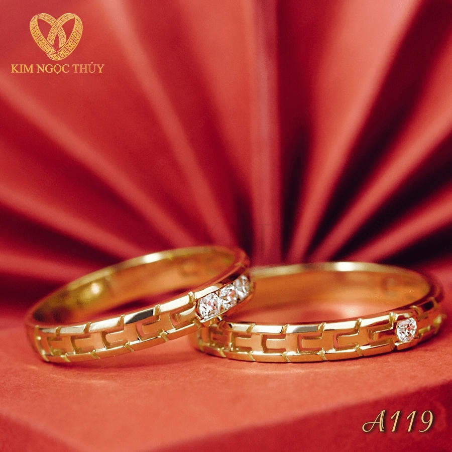 Nhẫn cưới A119 | Hoa văn độc đáo, nhẫn nam 1 đá, nữ 3 đá