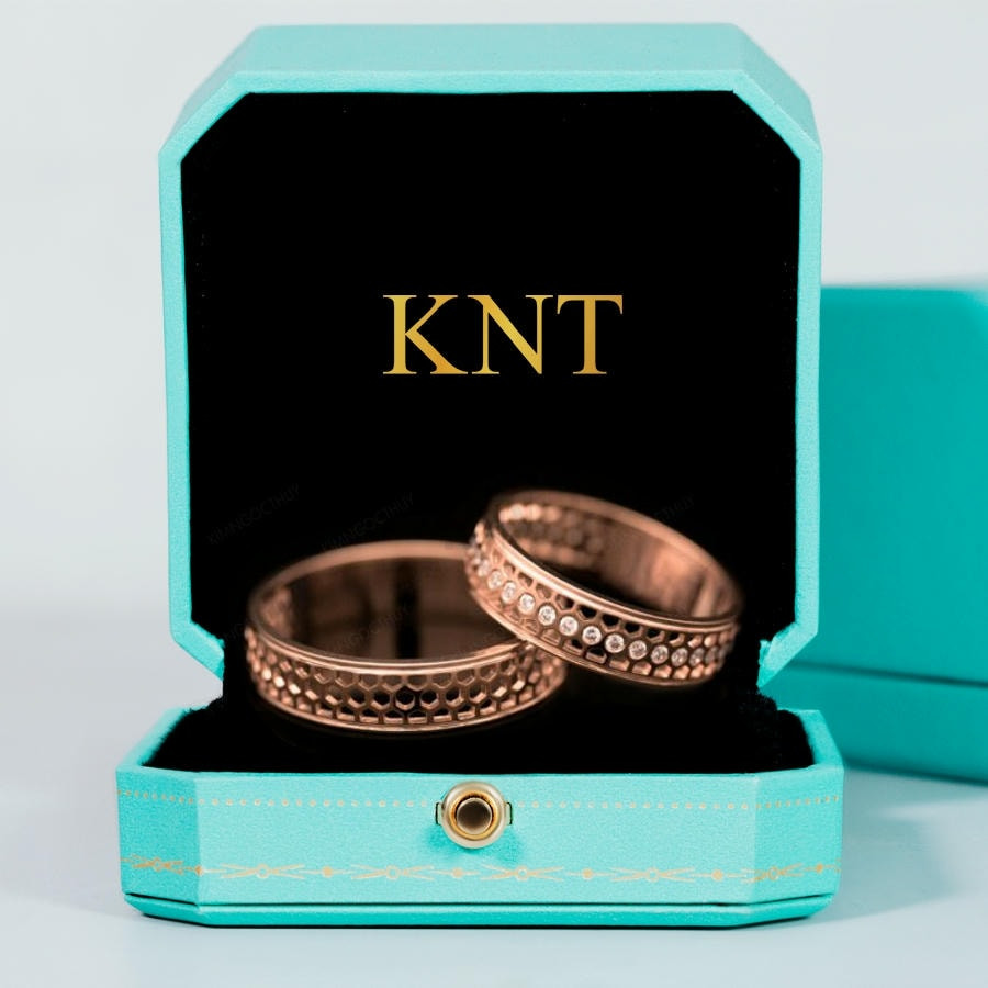 Nhẫn cưới A121: Tùy chọn vàng, đá quý và khắc tên