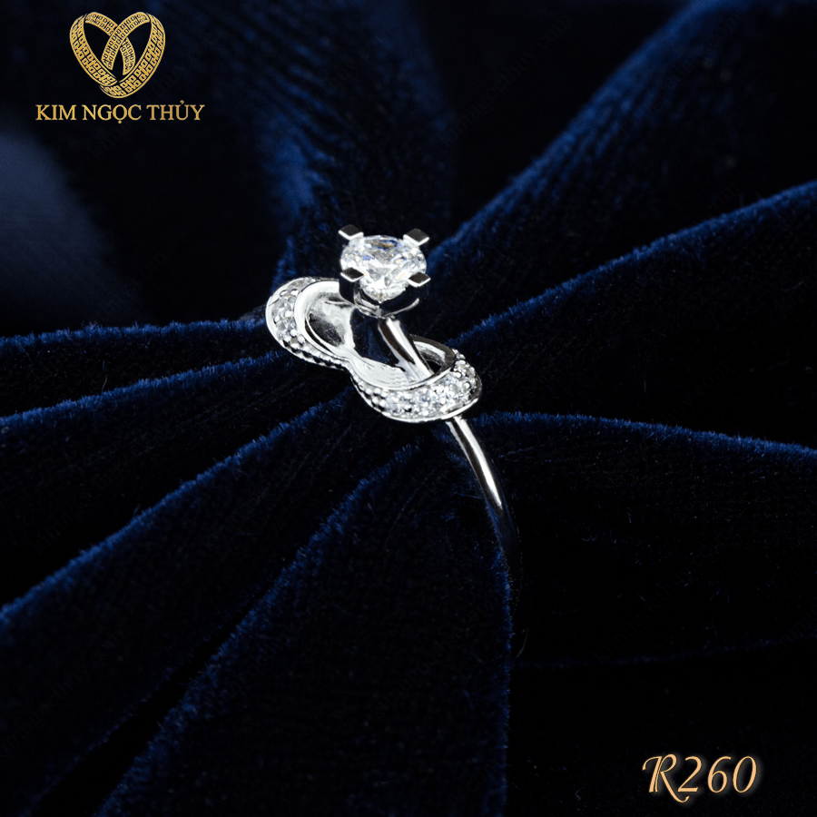 Nhận biết kim cương bằng mắt thường siêu nhanh Nhận biết kim cương bằng mắt thường siêu nhanh