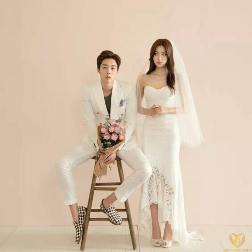 NÊN CHỤP ẢNH CƯỚI PHIM TRƯỜNG HAY STUDIO