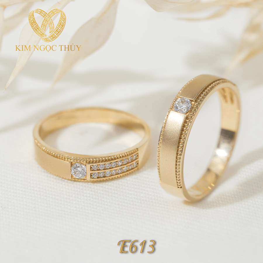 Con gái đeo nhẫn cưới tay nào? Con gái đeo nhẫn cưới tay nào?