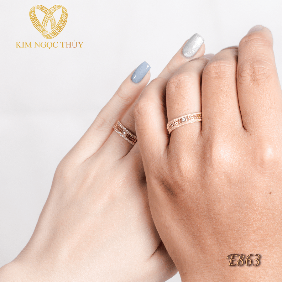 nhẫn cưới kim cương
