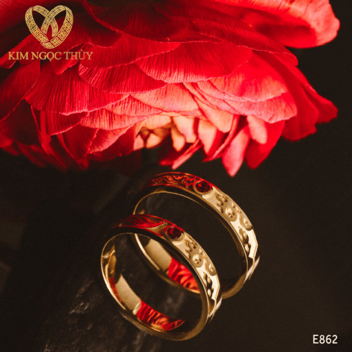 Ngũ hành thuộc Hoả làm cho tình yêu thêm nồng cháy, ấm áp