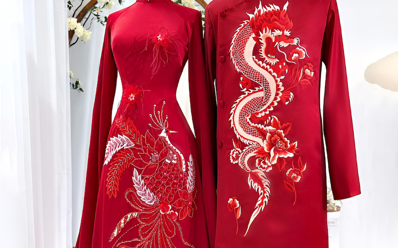 Hình ảnh long phụng sum vầy mang ý nghĩa gắn kết lứa đôi và trọn vẹn lứa duyên