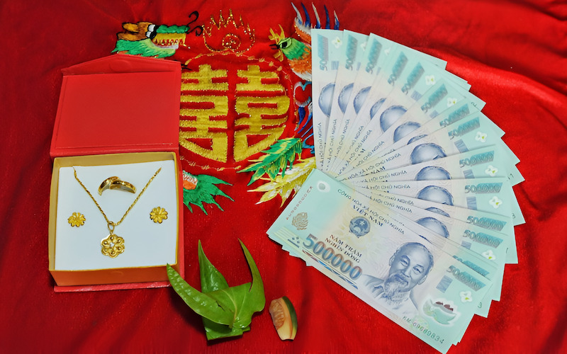 Chủ yếu và phổ biến nhất là giá trị tiền mặt