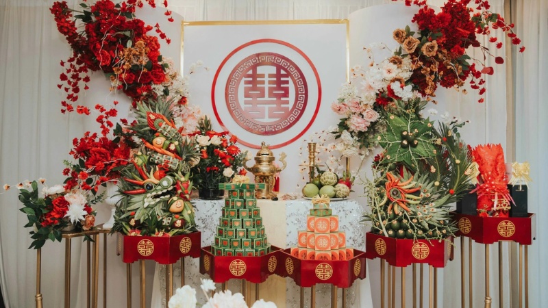 Lễ nạp tài là nghi thức nhà trai mang sính lễ và một khoản tiền mặt sang nhà gái