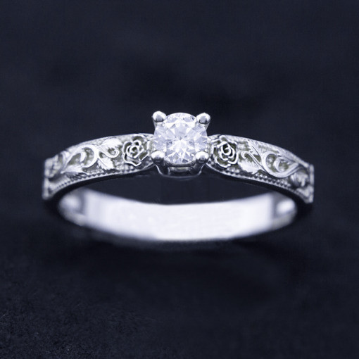 Nhẫn đính hôn đá US R233 đính đá chủ lấp lánh và sang trọng