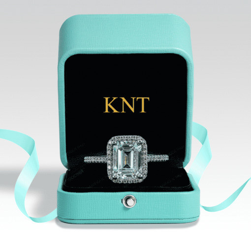 Nhẫn đính hôn DH16 là món quà ý nghĩa cho cô gái quan trọng