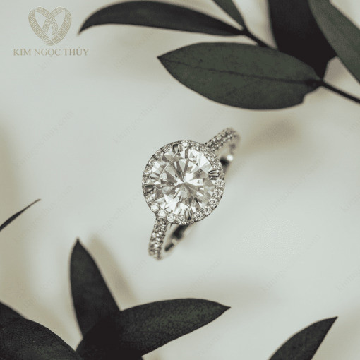 Nhẫn đính hôn DH14 là món quà ý nghĩa cho các quý cô