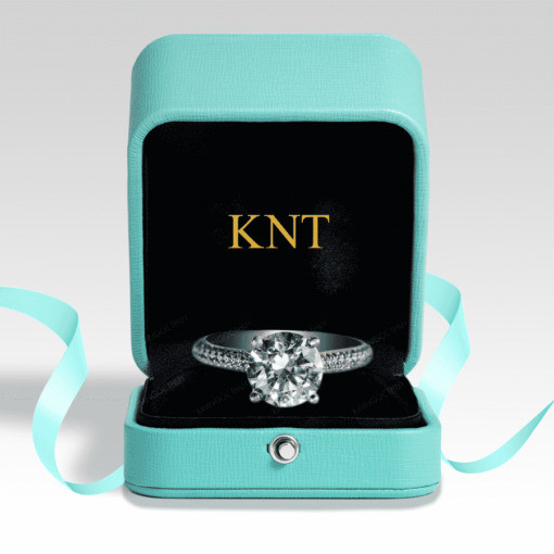 Nhẫn đính hôn R320 là món quà ý nghĩa cho ngày cầu hôn