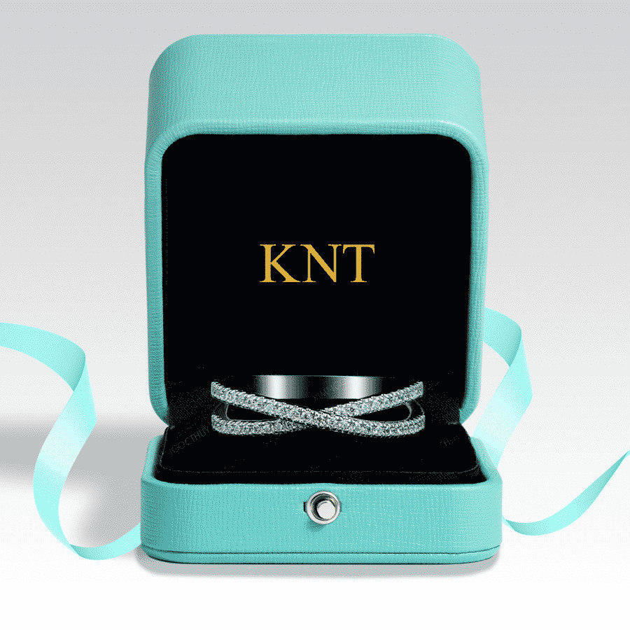 Nhẫn đính hôn SR29 thiết kế chéo cá tính đính đá lấp lánh