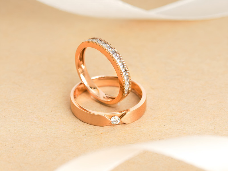 Cận cảnh công nghệ khắc laser họa tiết rồng phượng trên nhẫn vàng 24K